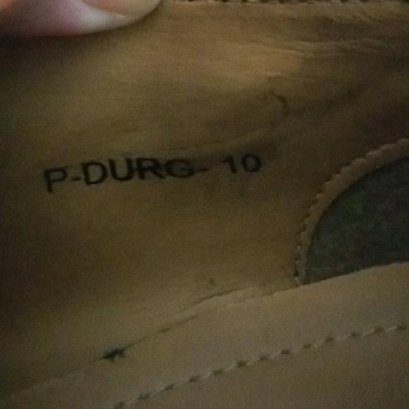 Shoes - Picture 5 of 5